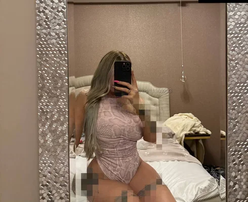 Компаньонка Бургас - A Brazilian butt-something you - Френска с презерватив, Дълбоко гърло, Играчки - снимка 2