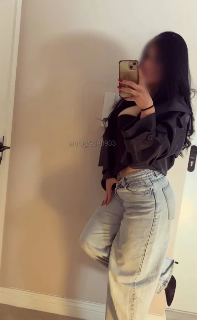 Компаньонка Бургас - Hello my name is nora