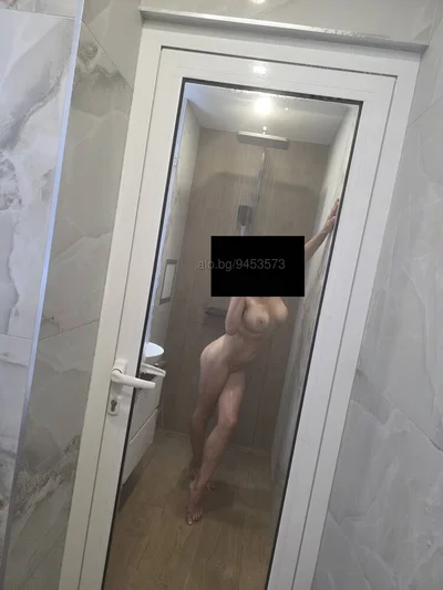 Компаньонка Бургас - Luxury escort 🍑 💄🍸 - Кунилингус, Анилингус, Играчки - снимка 3