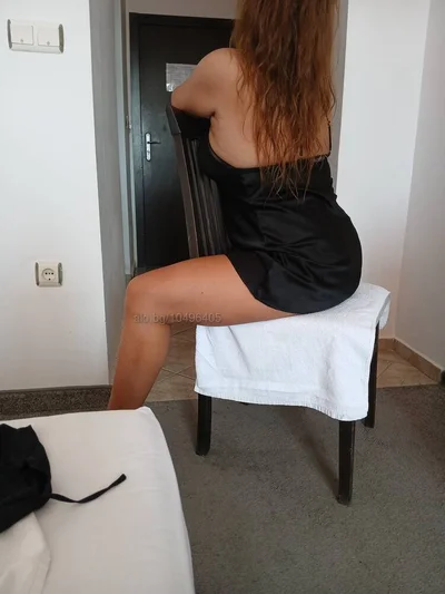 Компаньонка Бургас - GFE Escort company girl - Орален секс, BDSM, Френска с презерватив - снимка 1