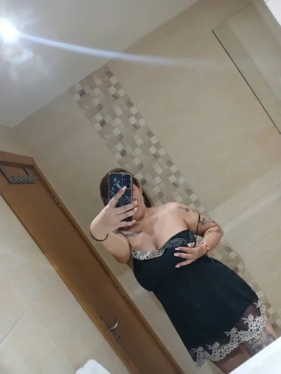 Компаньонка Бургас - Escort girl - Класически секс, Групов секс, GFE - снимка 1