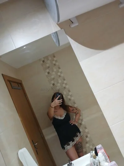 Компаньонка Бургас - Escort girl - Френска с презерватив, Френска без презерватив, Дълбоко гърло - снимка 2