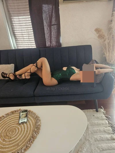 Компаньонка Бургас - Нова Града - Класически секс, BDSM, Френска с презерватив - снимка 4