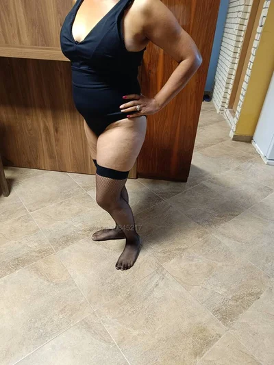 Компаньонка Бургас - Лапам здраво свирка без - BDSM, GFE, Френска с презерватив - снимка 6