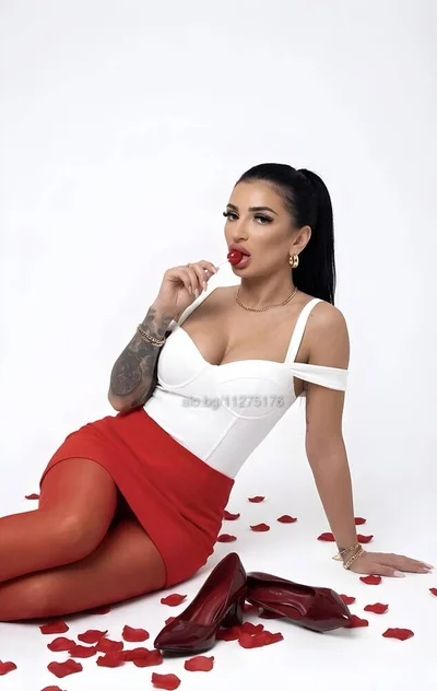 Компаньонка Бургас - 💎 VIP компания - - Френска с презерватив, Френска без презерватив, Стриптийз - снимка 2