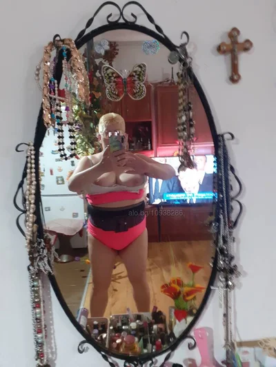 Компаньонка Бургас - Бърз секс 15 евро - Класически секс, Орален секс, Френска с презерватив - снимка 5