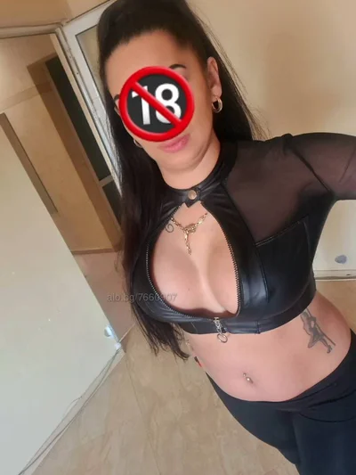 Компаньонка Бургас - ще ти скъсам задника - BDSM, Играчки, Пенис колан - снимка 1