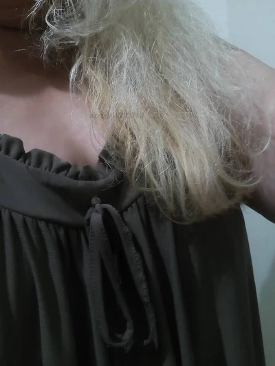 Компаньонка Бургас - ОRAL SEX. FELLATIO Френска без.. св./в уста. 50 евро.30мин.